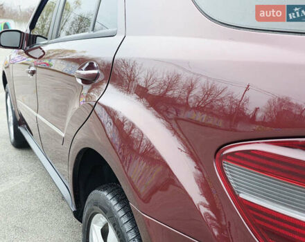 Красный Мерседес М-Класс, объемом двигателя 3.5 л и пробегом 266 тыс. км за 11499 $, фото 29 на Automoto.ua