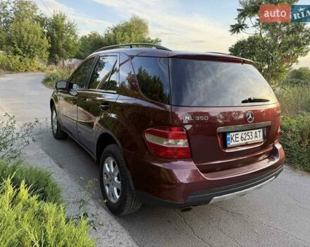 Червоний Мерседес М-Клас, об'ємом двигуна 3.5 л та пробігом 174 тис. км за 12300 $, фото 4 на Automoto.ua