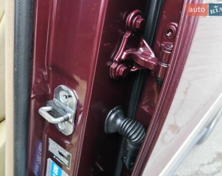 Красный Мерседес М-Класс, объемом двигателя 3.5 л и пробегом 266 тыс. км за 9333 $, фото 106 на Automoto.ua