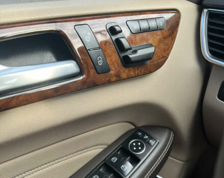 Червоний Мерседес М-Клас, об'ємом двигуна 3.5 л та пробігом 152 тис. км за 27900 $, фото 11 на Automoto.ua