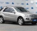 Мерседес М-Класс 2006 в Луцке на Automoto.ua Мерседес М-Класс, объемом двигателя 5 л и пробегом 239 тыс. км за 15000 $, фото 3 на Automoto.ua