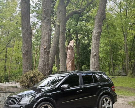 Мерседес М-Класс, объемом двигателя 5 л и пробегом 333 тыс. км за 9700 $, фото 2 на Automoto.ua