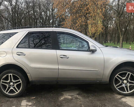 Мерседес М-Класс, объемом двигателя 3 л и пробегом 350 тыс. км за 6750 $, фото 5 на Automoto.ua