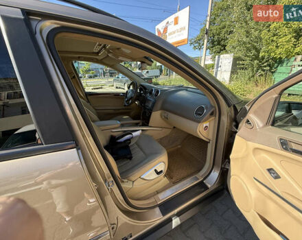 Мерседес М-Клас, об'ємом двигуна 3 л та пробігом 242 тис. км за 13000 $, фото 9 на Automoto.ua