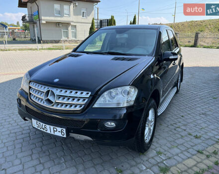 Мерседес М-Класс, объемом двигателя 0 л и пробегом 350 тыс. км за 8000 $, фото 1 на Automoto.ua