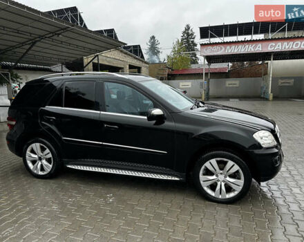 Мерседес М-Клас 2009 у Чернівцях на Automoto.ua Мерседес М-Клас, об'ємом двигуна 3 л та пробігом 168 тис. км за 584 $, фото 1 на Automoto.ua