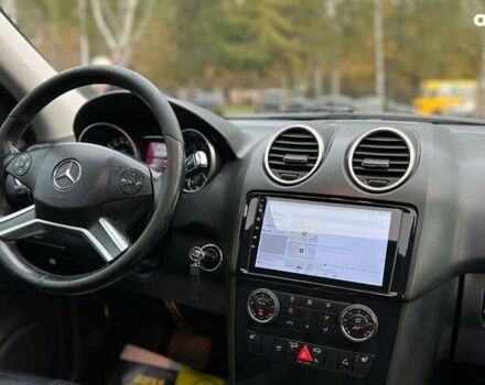 Мерседес М-Класс 2009 в Львове на Automoto.ua Мерседес М-Класс, объемом двигателя 3 л и пробегом 317 тыс. км за 17999 $, фото 16 на Automoto.ua