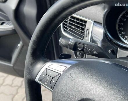 Мерседес М-Класс, объемом двигателя 3 л и пробегом 216 тыс. км за 18490 $, фото 18 на Automoto.ua