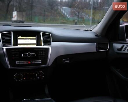 Мерседес М-Клас, об'ємом двигуна 2.99 л та пробігом 217 тис. км за 21000 $, фото 12 на Automoto.ua