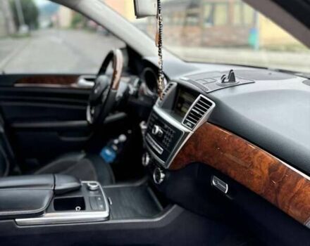 Мерседес М-Клас, об'ємом двигуна 3 л та пробігом 267 тис. км за 18999 $, фото 3 на Automoto.ua