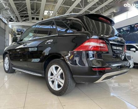 Мерседес М-Класс, объемом двигателя 3 л и пробегом 140 тыс. км за 23800 $, фото 8 на Automoto.ua