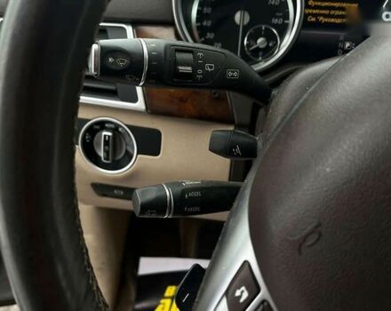 Мерседес М-Клас, об'ємом двигуна 3 л та пробігом 174 тис. км за 20590 $, фото 17 на Automoto.ua