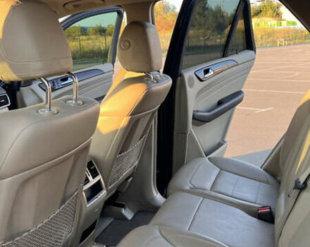 Мерседес М-Клас, об'ємом двигуна 2.99 л та пробігом 275 тис. км за 22000 $, фото 5 на Automoto.ua