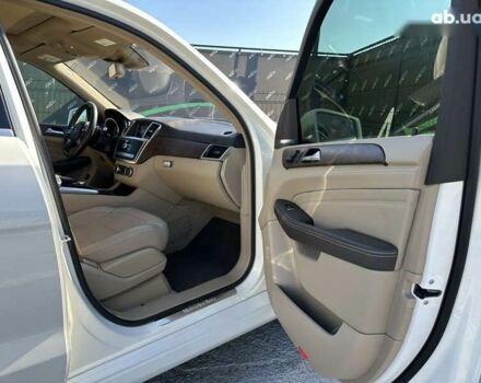 Мерседес М-Класс, объемом двигателя 3 л и пробегом 136 тыс. км за 23500 $, фото 26 на Automoto.ua