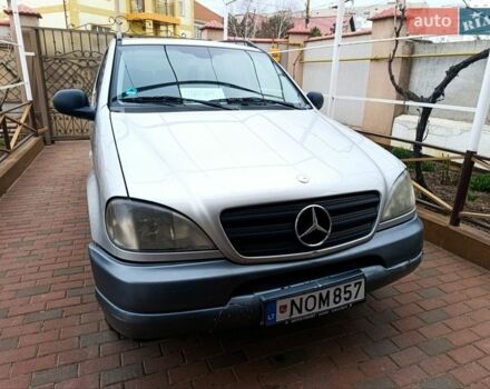 Мерседес М-Класс, объемом двигателя 2.7 л и пробегом 304 тыс. км за 3500 $, фото 1 на Automoto.ua