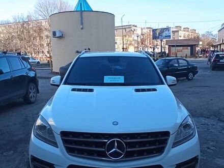 Мерседес М-Класс 2011 в Новомосковске на Automoto.ua Мерседес М-Класс, объемом двигателя 3 л и пробегом 244 тыс. км за 24000 $, фото 1 на Automoto.ua