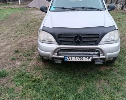 Серый Мерседес М-Класс, объемом двигателя 3.2 л и пробегом 390 тыс. км за 5500 $, фото 14 на Automoto.ua