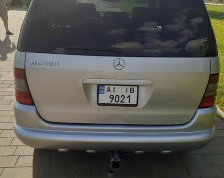 Серый Мерседес М-Класс, объемом двигателя 3.2 л и пробегом 399 тыс. км за 5200 $, фото 1 на Automoto.ua