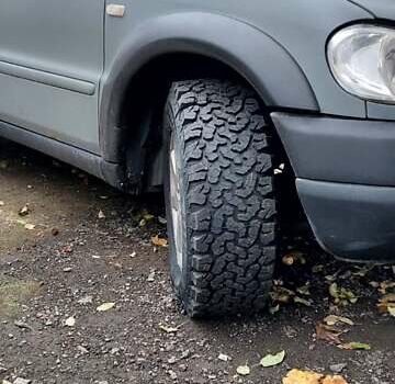 Серый Мерседес М-Класс, объемом двигателя 4.3 л и пробегом 375 тыс. км за 4000 $, фото 3 на Automoto.ua