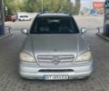 Серый Мерседес М-Класс, объемом двигателя 4.3 л и пробегом 405 тыс. км за 5999 $, фото 3 на Automoto.ua