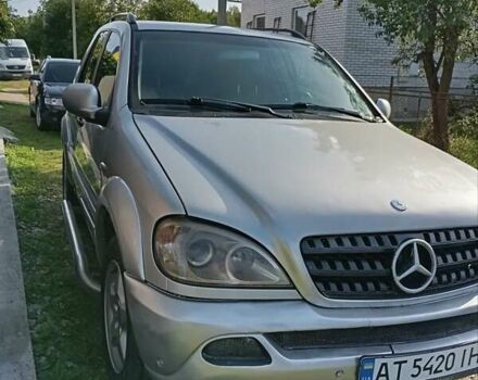 Серый Мерседес М-Класс, объемом двигателя 2.7 л и пробегом 325 тыс. км за 6700 $, фото 11 на Automoto.ua