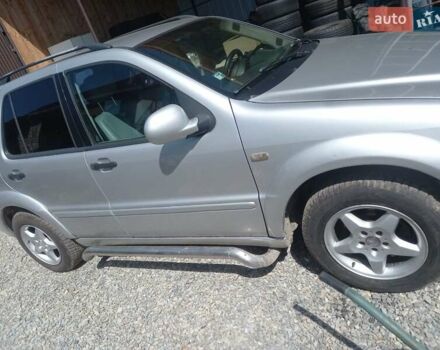 Серый Мерседес М-Класс, объемом двигателя 2.7 л и пробегом 325 тыс. км за 6700 $, фото 1 на Automoto.ua