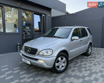 Серый Мерседес М-Класс, объемом двигателя 2.7 л и пробегом 389 тыс. км за 8250 $, фото 12 на Automoto.ua