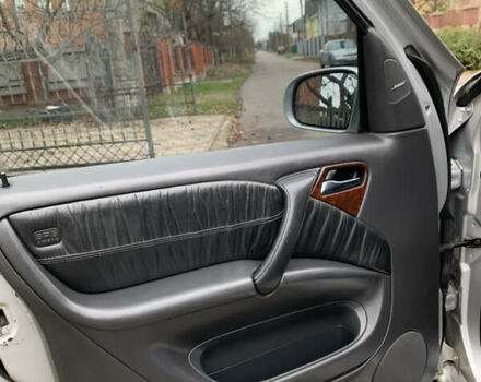 Сірий Мерседес М-Клас, об'ємом двигуна 4.97 л та пробігом 280 тис. км за 6800 $, фото 13 на Automoto.ua