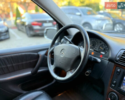 Сірий Мерседес М-Клас, об'ємом двигуна 2.7 л та пробігом 389 тис. км за 8500 $, фото 28 на Automoto.ua