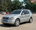 Сірий Мерседес М-Клас, об'ємом двигуна 3.2 л та пробігом 300 тис. км за 4800 $, фото 1 на Automoto.ua