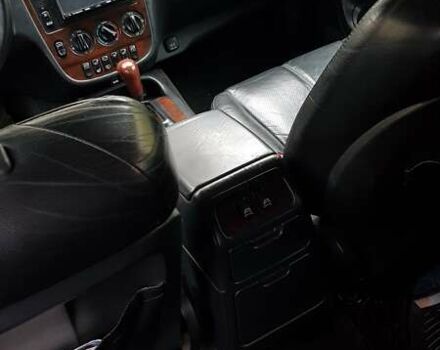 Серый Мерседес М-Класс, объемом двигателя 4.3 л и пробегом 257 тыс. км за 6500 $, фото 15 на Automoto.ua