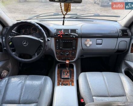 Сірий Мерседес М-Клас, об'ємом двигуна 2.69 л та пробігом 255 тис. км за 8000 $, фото 4 на Automoto.ua