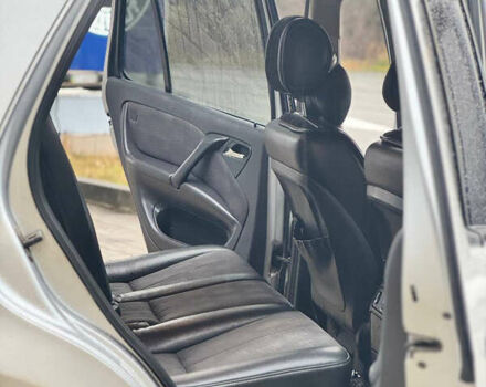 Серый Мерседес М-Класс, объемом двигателя 2.7 л и пробегом 400 тыс. км за 6800 $, фото 12 на Automoto.ua