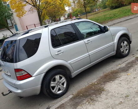 Серый Мерседес М-Класс, объемом двигателя 4.3 л и пробегом 257 тыс. км за 6500 $, фото 13 на Automoto.ua