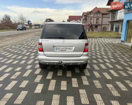 Серый Мерседес М-Класс, объемом двигателя 2.69 л и пробегом 400 тыс. км за 6300 $, фото 3 на Automoto.ua