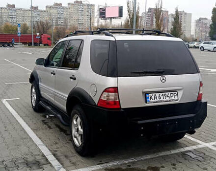 Сірий Мерседес М-Клас, об'ємом двигуна 2.7 л та пробігом 302 тис. км за 12000 $, фото 2 на Automoto.ua