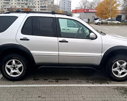 Сірий Мерседес М-Клас, об'ємом двигуна 2.7 л та пробігом 302 тис. км за 12000 $, фото 6 на Automoto.ua