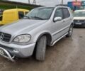 Сірий Мерседес М-Клас, об'ємом двигуна 2.69 л та пробігом 245 тис. км за 8200 $, фото 1 на Automoto.ua