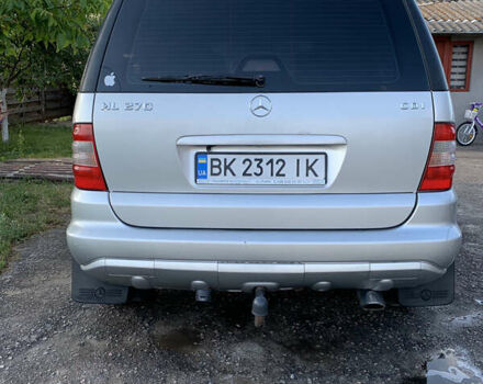 Серый Мерседес М-Класс, объемом двигателя 2.7 л и пробегом 370 тыс. км за 6100 $, фото 7 на Automoto.ua