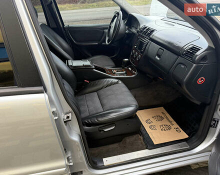 Серый Мерседес М-Класс, объемом двигателя 2.69 л и пробегом 400 тыс. км за 6300 $, фото 10 на Automoto.ua