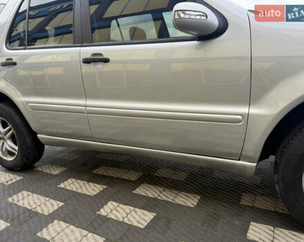 Серый Мерседес М-Класс, объемом двигателя 2.69 л и пробегом 400 тыс. км за 6300 $, фото 6 на Automoto.ua