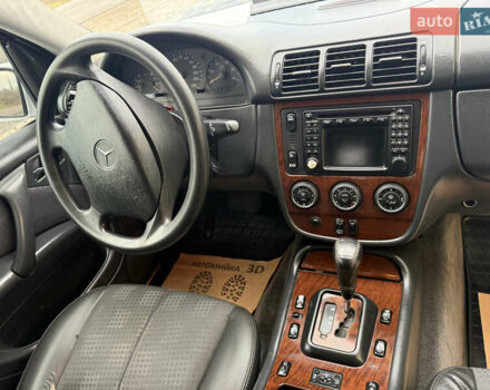 Серый Мерседес М-Класс, объемом двигателя 2.69 л и пробегом 400 тыс. км за 6300 $, фото 11 на Automoto.ua