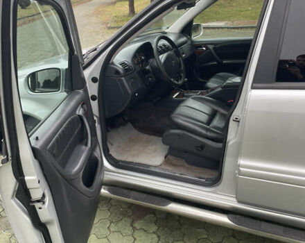 Серый Мерседес М-Класс, объемом двигателя 2.69 л и пробегом 390 тыс. км за 8350 $, фото 25 на Automoto.ua