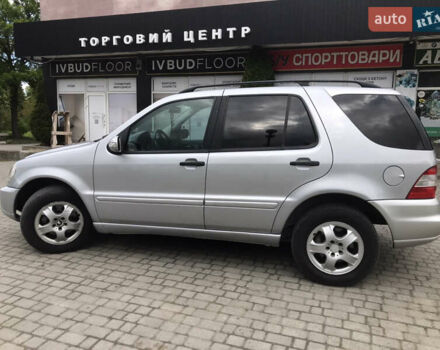 Серый Мерседес М-Класс, объемом двигателя 2.7 л и пробегом 394 тыс. км за 7950 $, фото 4 на Automoto.ua