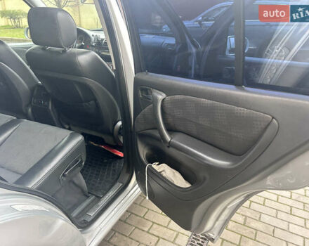 Серый Мерседес М-Класс, объемом двигателя 2.7 л и пробегом 327 тыс. км за 8500 $, фото 18 на Automoto.ua