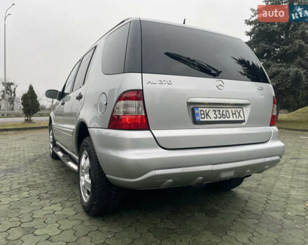 Серый Мерседес М-Класс, объемом двигателя 2.69 л и пробегом 390 тыс. км за 8350 $, фото 8 на Automoto.ua