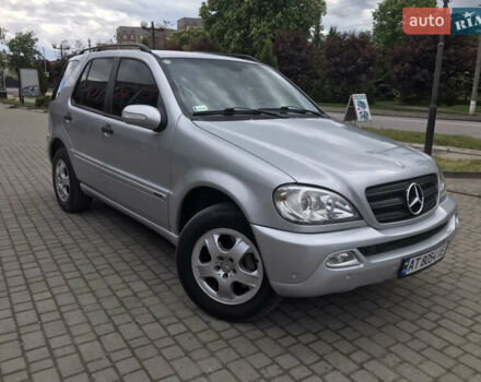 Серый Мерседес М-Класс, объемом двигателя 2.7 л и пробегом 394 тыс. км за 7950 $, фото 2 на Automoto.ua