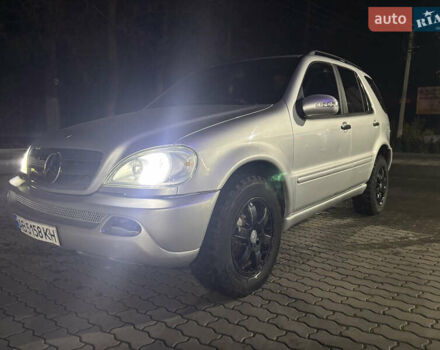 Серый Мерседес М-Класс, объемом двигателя 4 л и пробегом 250 тыс. км за 6200 $, фото 5 на Automoto.ua