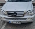 Сірий Мерседес М-Клас, об'ємом двигуна 2.69 л та пробігом 403 тис. км за 6000 $, фото 2 на Automoto.ua