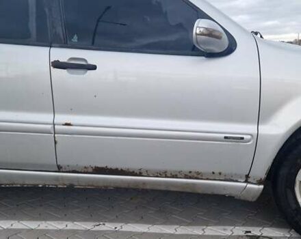 Сірий Мерседес М-Клас, об'ємом двигуна 2.69 л та пробігом 403 тис. км за 6000 $, фото 5 на Automoto.ua